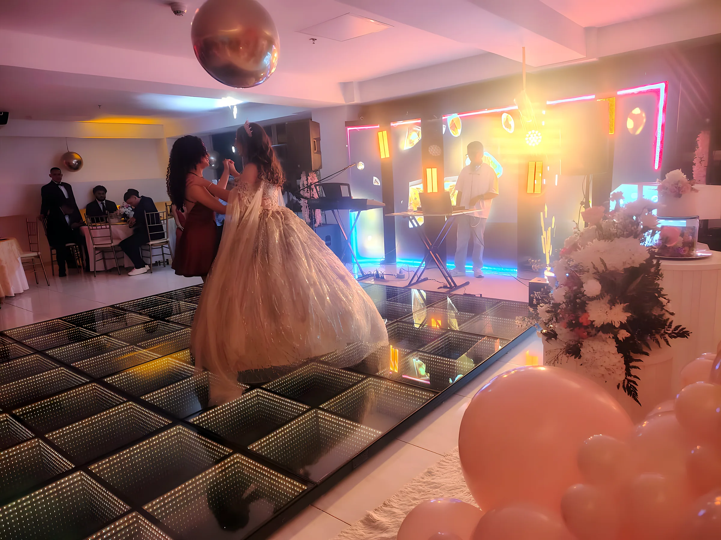 Fiesta de quince con pista LED